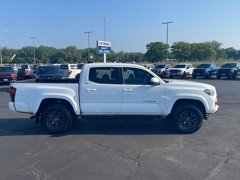 Used 2023 Toyota Tacoma SR5 w/ Technology Package AWD/4WD image 8
