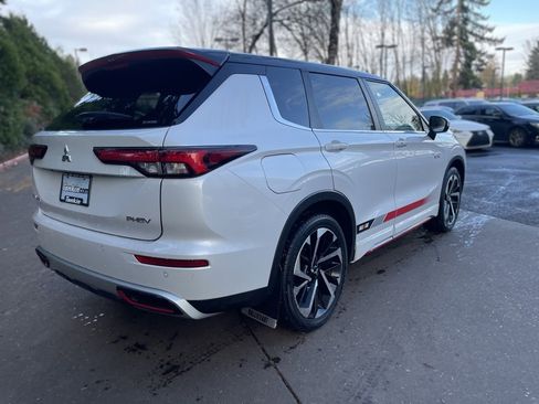 Used 2024 Mitsubishi Outlander Ralliart image 4