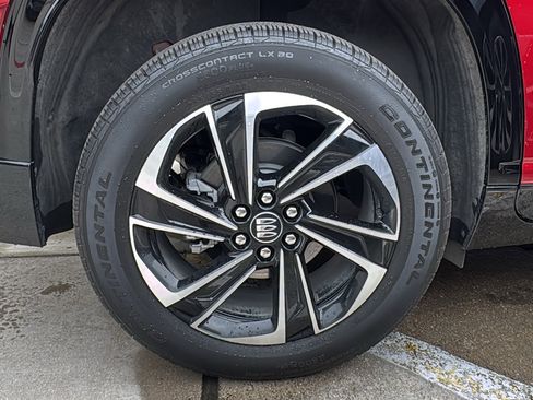 Used 2025 Buick Enclave Sport Touring w/ Power Package FWD image 20