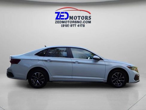 Used 2024 Volkswagen Jetta S FWD image 4