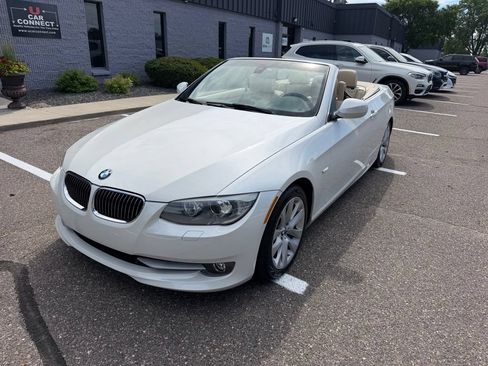 Used 2012 BMW 328i Convertible RWD image 7