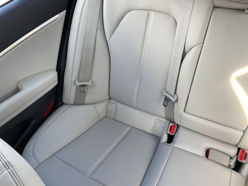 Used 2024 Genesis G70 2.5T image 39