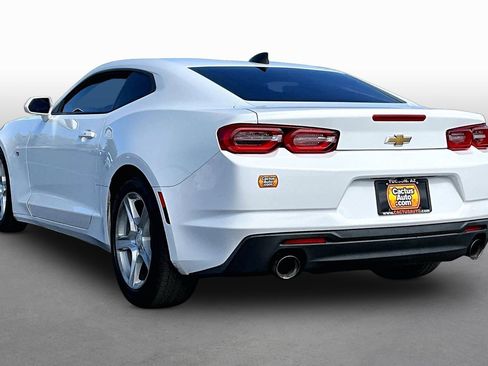 Used 2021 Chevrolet Camaro LT image 11