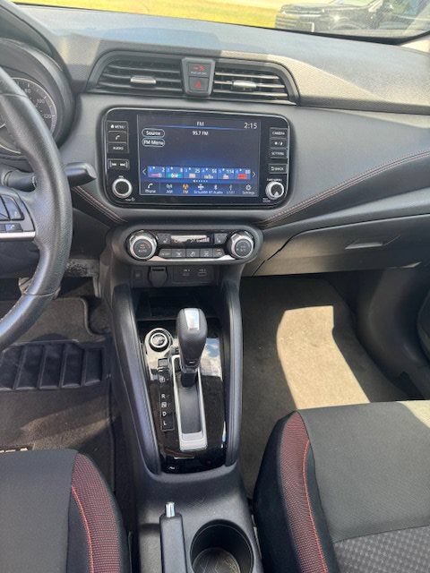 Used 2024 Nissan Versa SR FWD image 12
