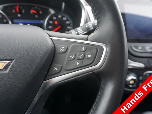 Used 2022 Chevrolet Equinox LT image 4