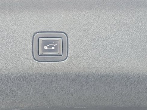 Used 2021 GMC Yukon SLT w/ SLT Luxury Plus Package image 14