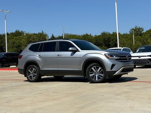 Used 2022 Volkswagen Atlas SE FWD image 5
