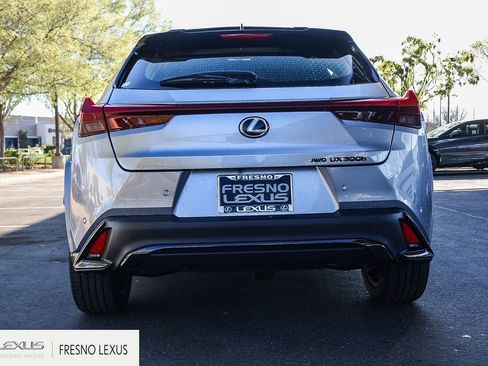 New 2026 Lexus UX 300h AWD image 5