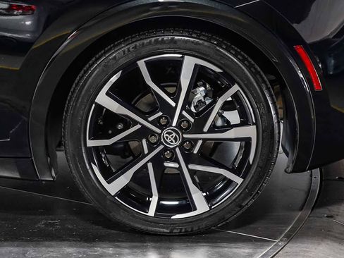 Used 2024 Toyota Prius Prime image 11