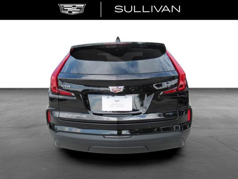 Certified 2024 Cadillac XT4 Luxury w/ Cold Weather Package FWD image 7