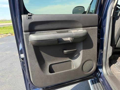 Used 2011 GMC Sierra 1500 SLE w/ Power Tech Package image 29