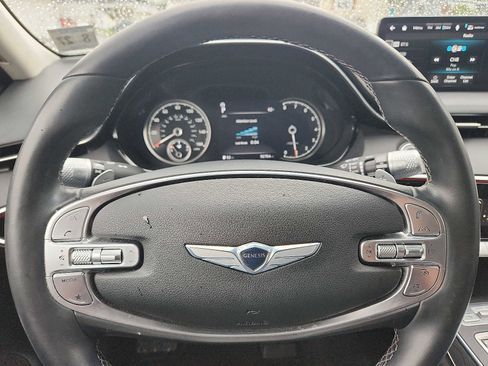 Used 2022 Genesis GV70 2.5T w/ Advanced Package image 19