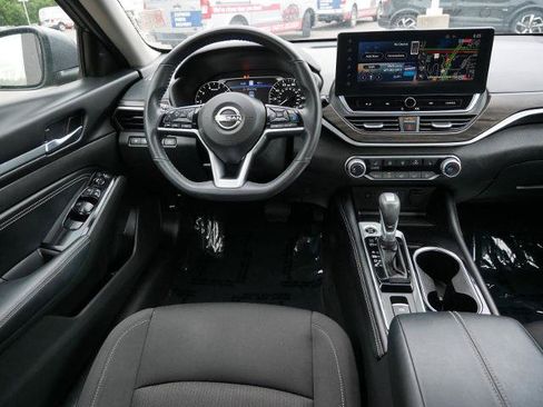 Certified 2023 Nissan Altima 2.5 SV w/ SV Premium Package AWD/4WD image 14