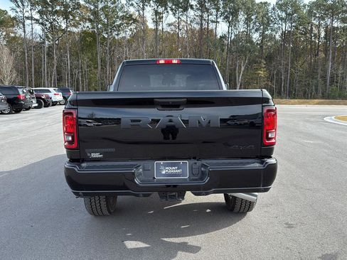 New 2025 RAM 2500 Big Horn image 6
