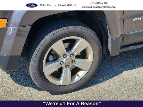 Used 2015 Jeep Patriot Latitude FWD image 9