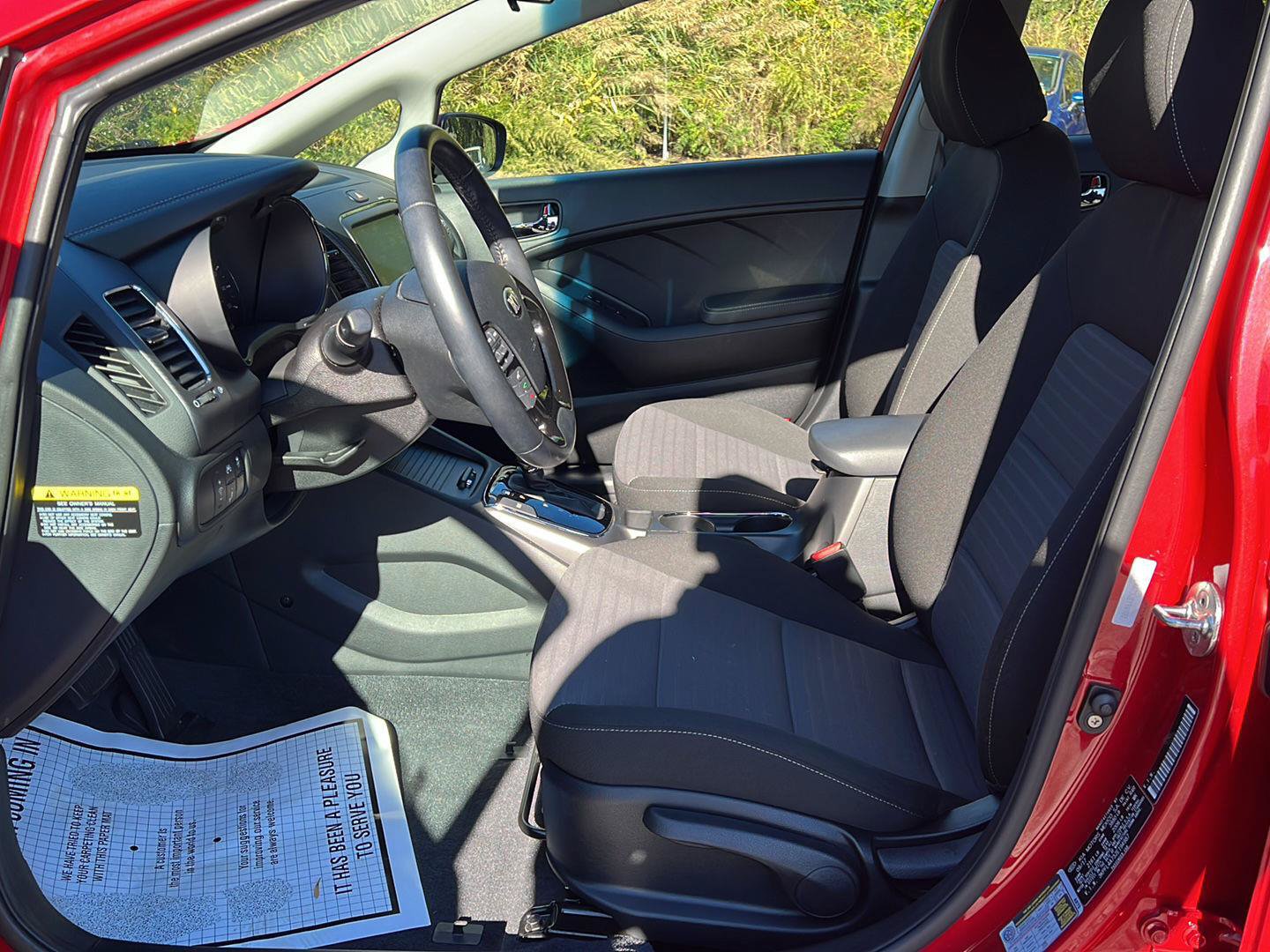 Used 2018 Kia Forte S w/ S Technology Plus Package FWD image 4