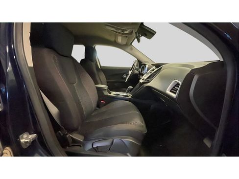 Used 2015 Chevrolet Equinox LT w/ Driver Convenience Package image 16