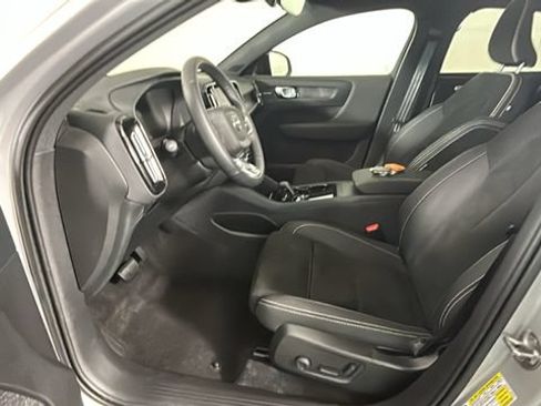 Used 2023 Volvo C40 P8 Recharge Ultimate AWD/4WD image 11