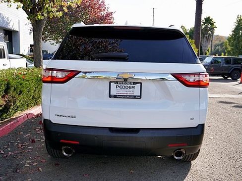 Used 2021 Chevrolet Traverse LT image 8