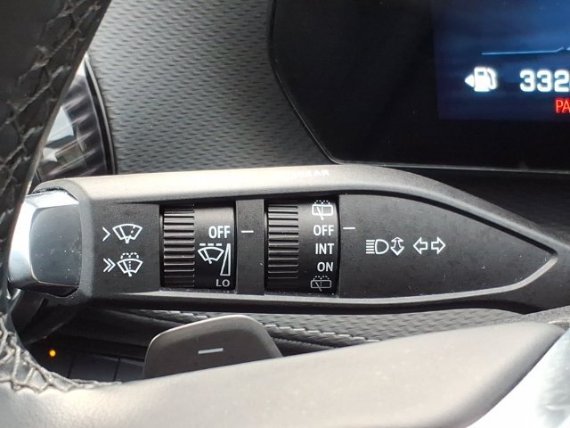 Used 2025 Chevrolet Equinox LT w/ Convenience Package II FWD image 26