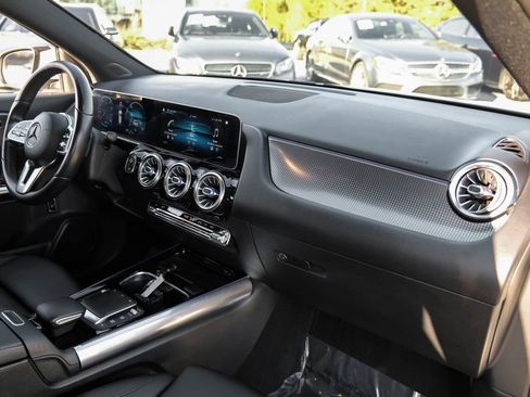 Used 2021 Mercedes-Benz GLA 250 image 10