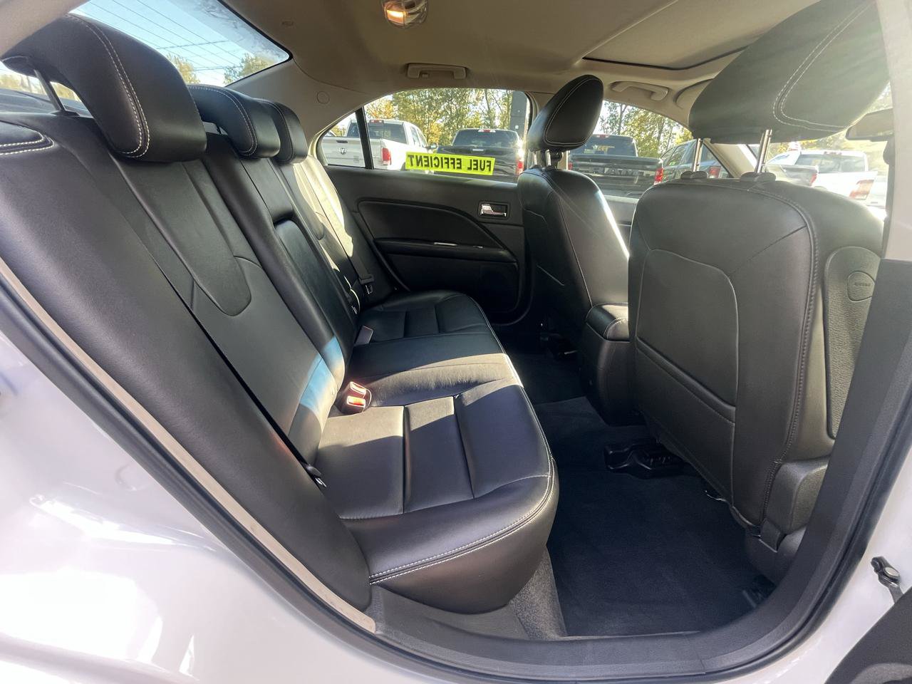 Used 2010 Ford Fusion SEL FWD image 16