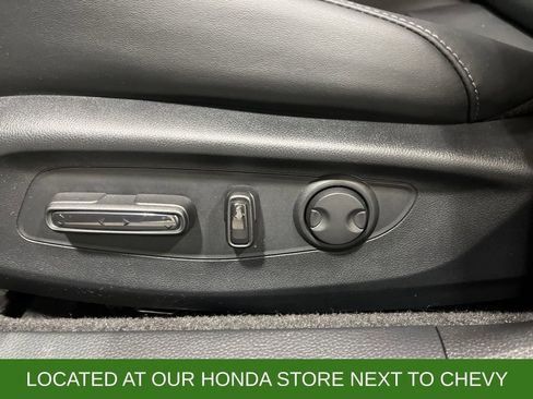 Used 2025 Honda Accord Touring image 12