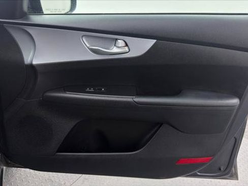 Used 2023 Kia Forte LXS FWD image 23