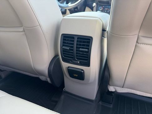 Used 2017 Ford Escape Titanium AWD/4WD image 26
