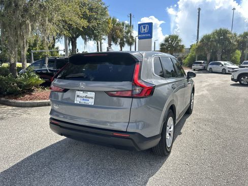 Used 2024 Honda CR-V LX image 6