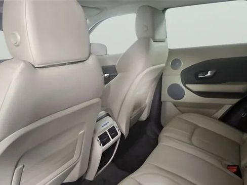 Used 2019 Land Rover Range Rover Evoque SE AWD/4WD image 14