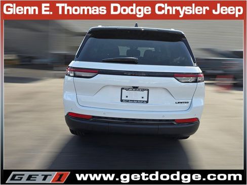 New 2025 Jeep Grand Cherokee Limited w/ Black Appearance Package image 5