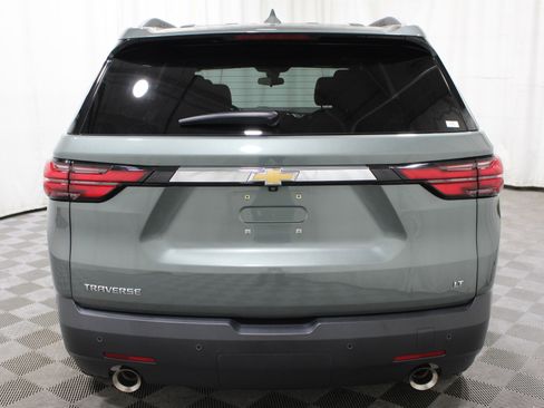 Used 2022 Chevrolet Traverse LT w/ LPO, Cargo Package image 31