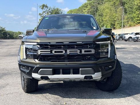 Used 2025 Ford F150 Raptor AWD/4WD image 9