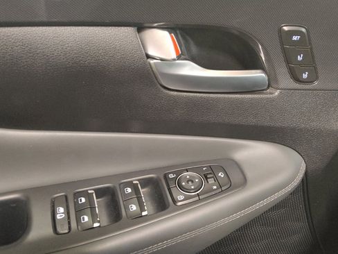 Used 2021 Hyundai Santa Fe Limited w/ Cargo Package image 27