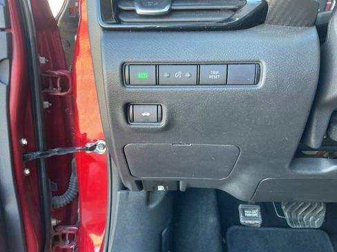 Used 2024 Nissan Sentra SV image 18