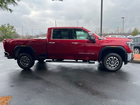 Used 2025 GMC Sierra 2500 SLT w/ SLT Premium Package image 5