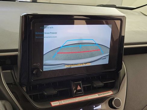 Used 2026 Toyota Corolla LE FWD image 29