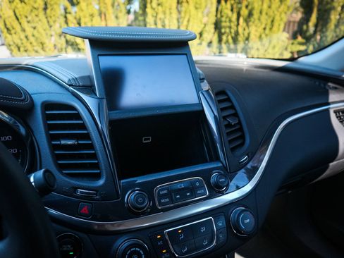 Used 2018 Chevrolet Impala LS image 26