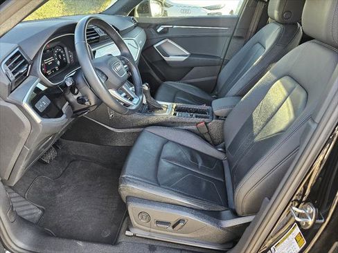 Used 2023 Audi Q3 2.0T Premium Plus image 2