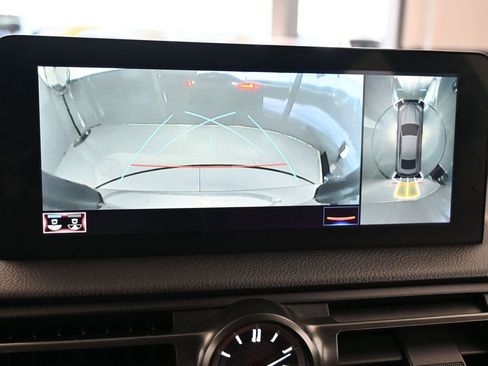 Used 2024 Lexus IS 500 image 21