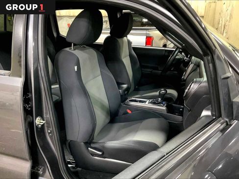 Certified 2020 Toyota Tacoma TRD Sport w/ Technology Package image 9