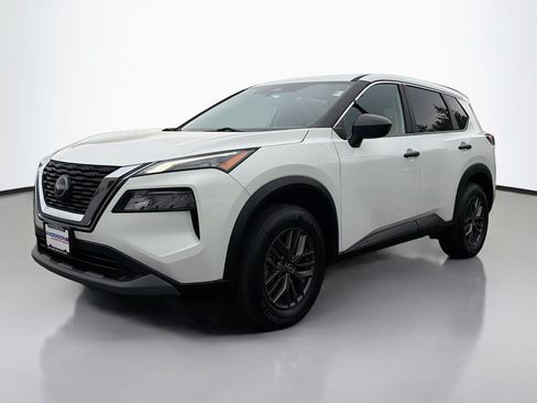 Used 2023 Nissan Rogue S FWD image 12