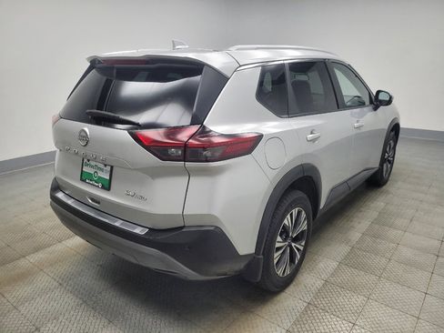 Used 2022 Nissan Rogue SV w/ SV Premium Package image 9