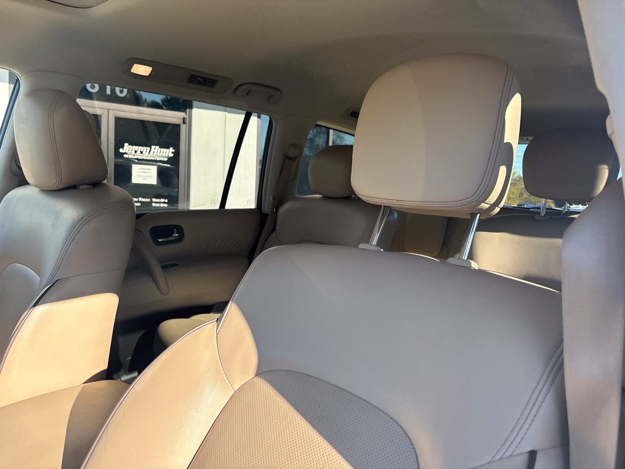 Used 2024 Nissan Armada SL w/ Captain's Chairs Package AWD/4WD image 3