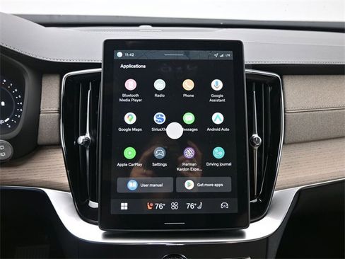 New 2026 Volvo XC90 B6 Plus w/ Protection Package Premier image 20