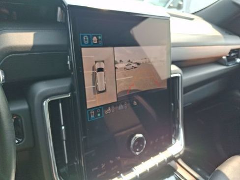 Certified 2025 GMC Yukon XL Denali AWD/4WD image 20