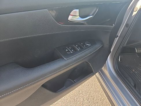 Used 2024 Kia Forte GT-Line w/ GT-Line Premium Package image 9