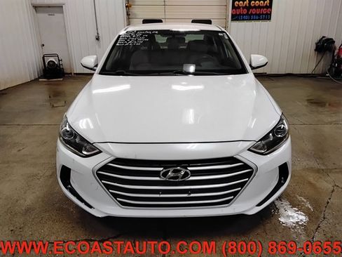 Used 2018 Hyundai Elantra SE w/ SE Connectivity Package 04 image 7
