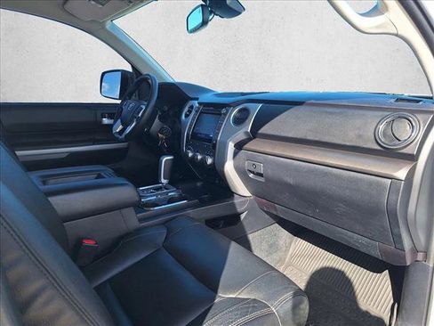 Used 2018 Toyota Tundra SR5 w/ SR5 Upgrade Package image 17